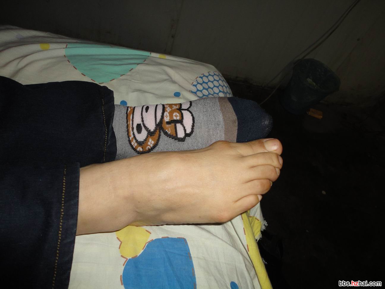 少妇小脚03.JPG