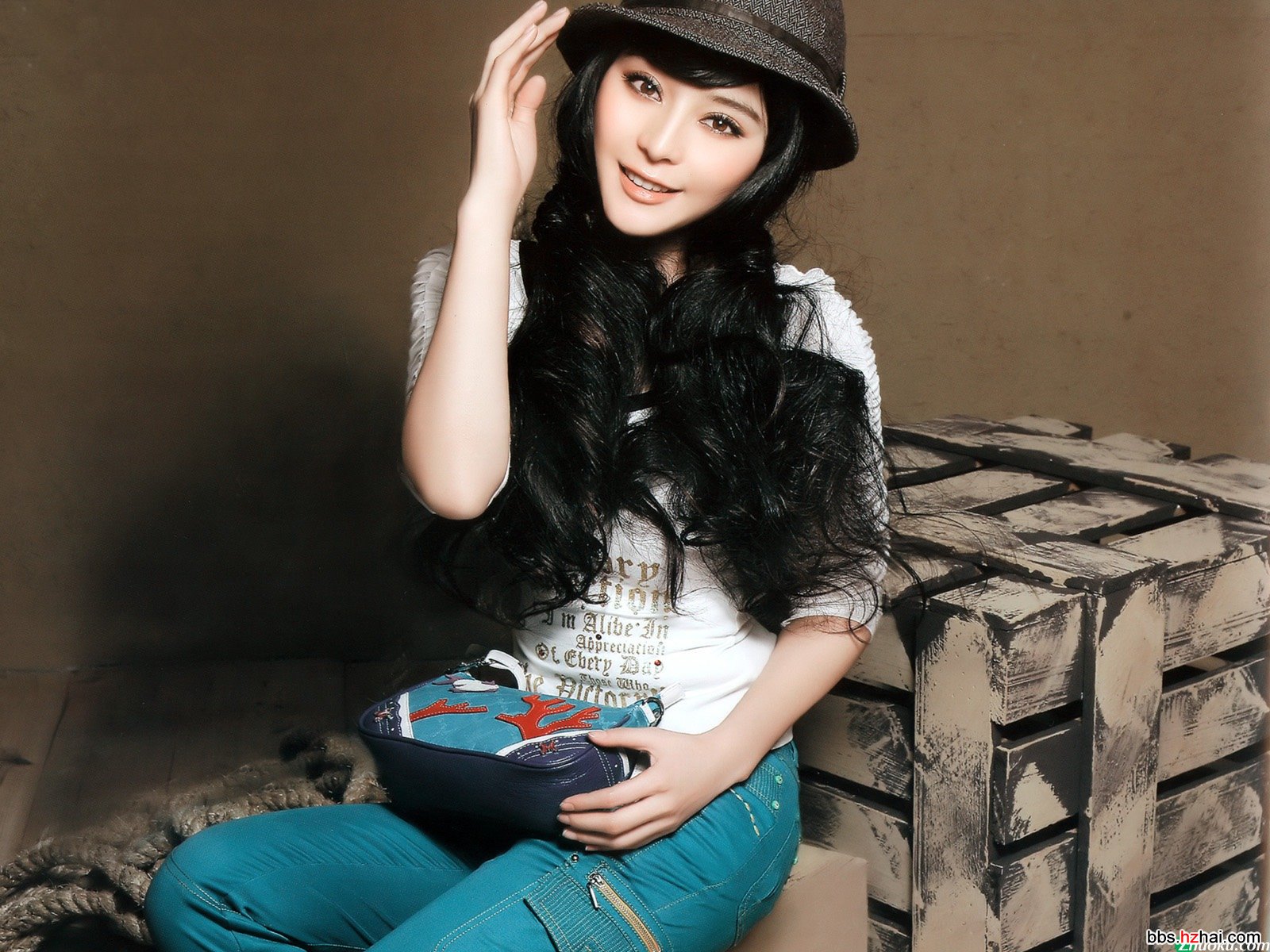 119362SO92011D639.jpg